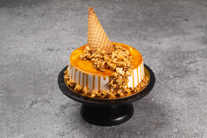 
                  
                    Load image into Gallery viewer, Caramel Pop Corn Cake
                  
                