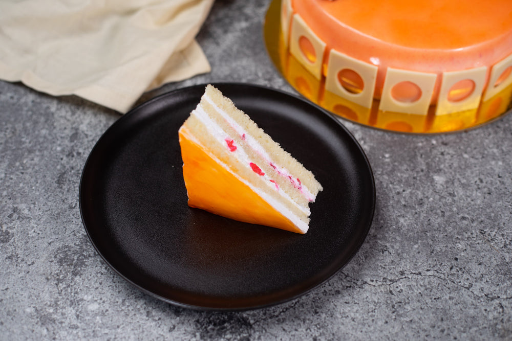 
                  
                    Load image into Gallery viewer, Valencia Orange Cake with Fresh Fruits
                  
                